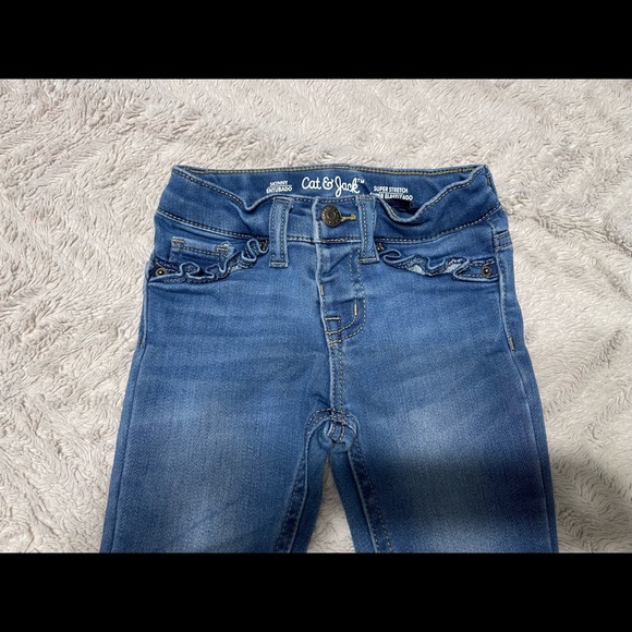 Cat & Jack girls 2T jeans with button snap - Picture 2 of 2